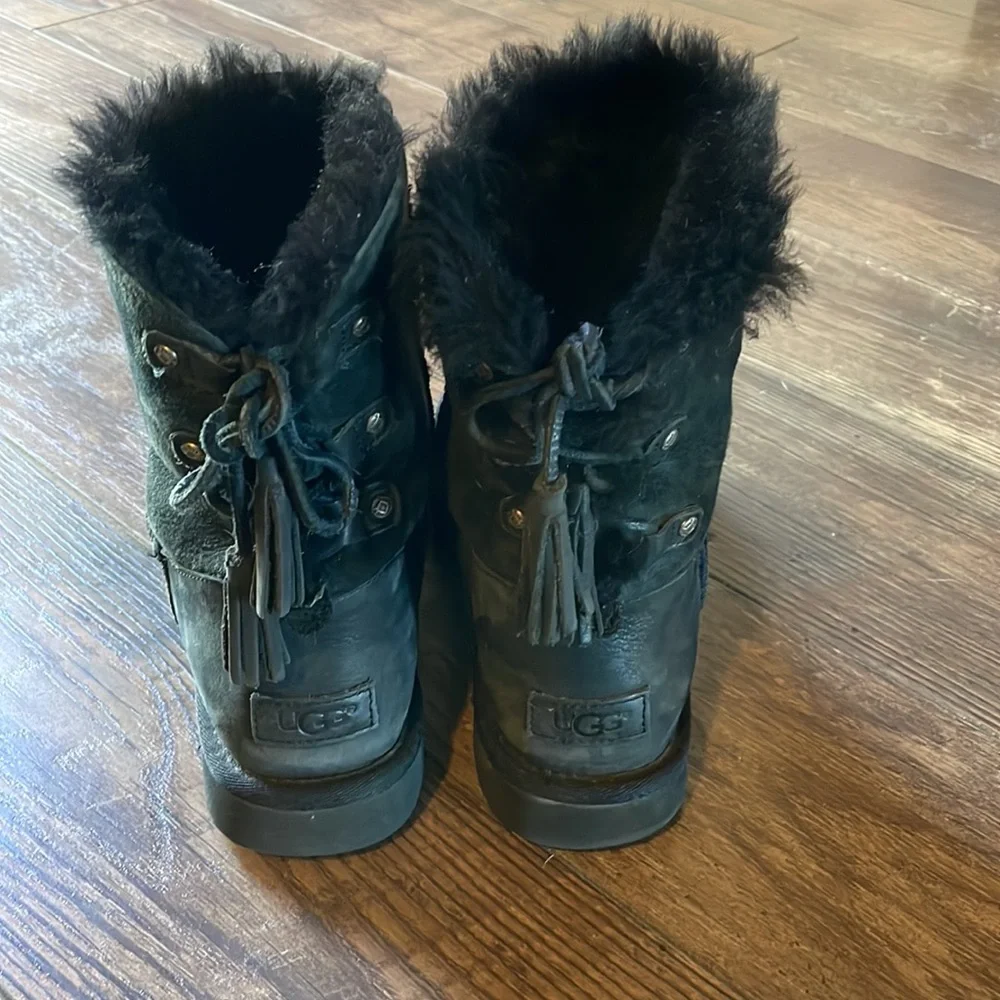 UGG Boots - Picture 5 of 13